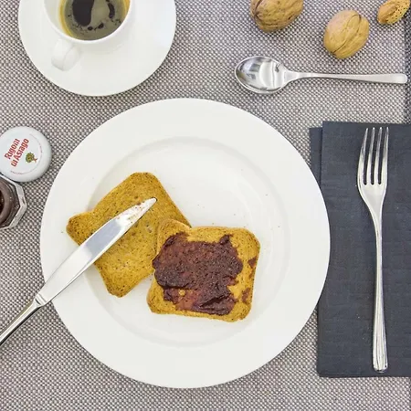 La Finestra Sul Convitto Bed and Breakfast Λέτσε