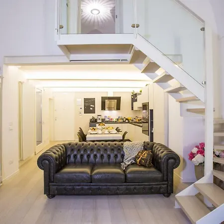 Bed and Breakfast La Finestra Sul Convitto Λέτσε